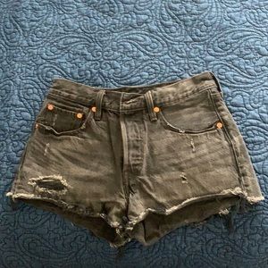 Levi’s 501 cutoff shorts